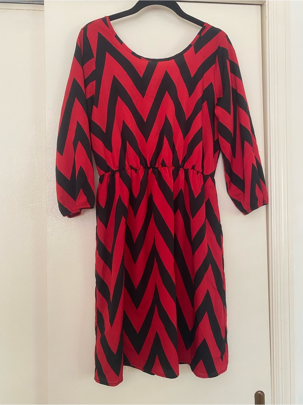 Newbury Kustom Red & Black Chevron Midi Dress size large collegiate UGA game day